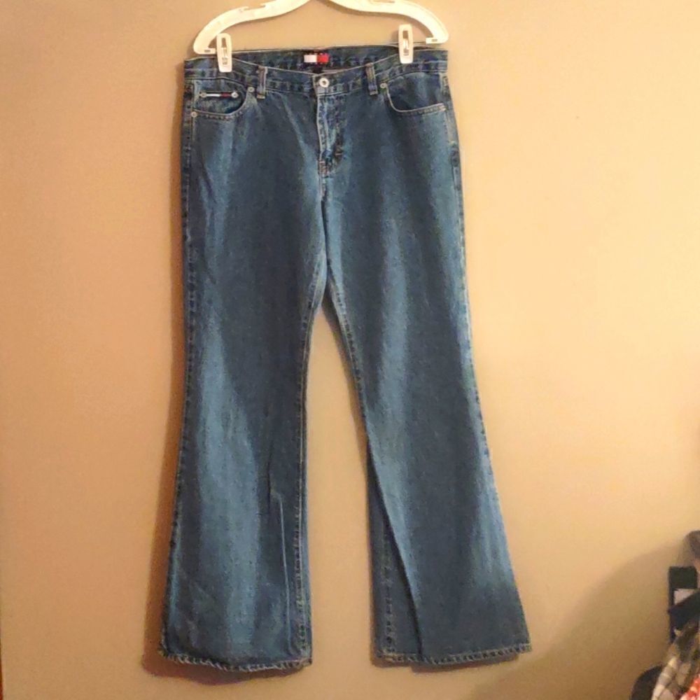 Tommy Hilfiger Juniors size 13 flare medium wash jeans excellent condition‎